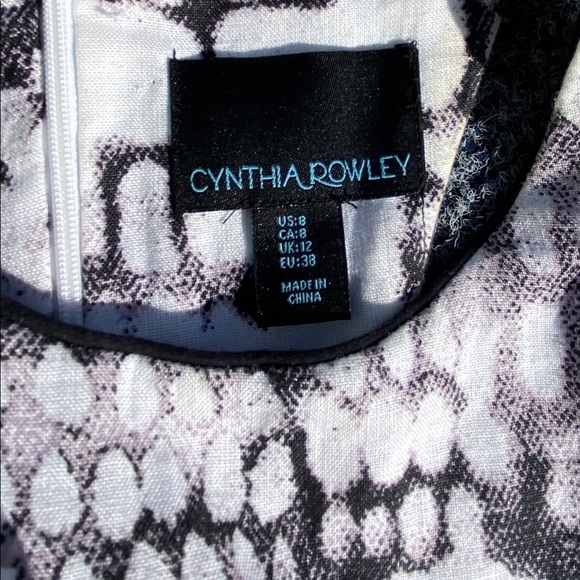 Black and White Designed Dress - Picture 9 of 9